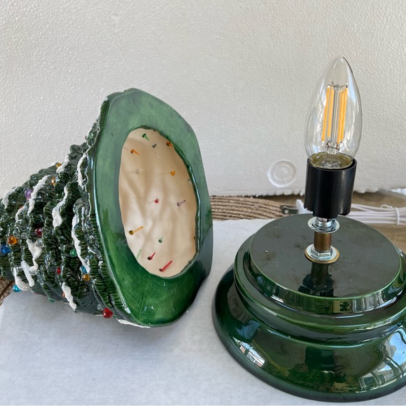 13 I/2 in ceramic glazed Christmas tree - Picture 5 of 11